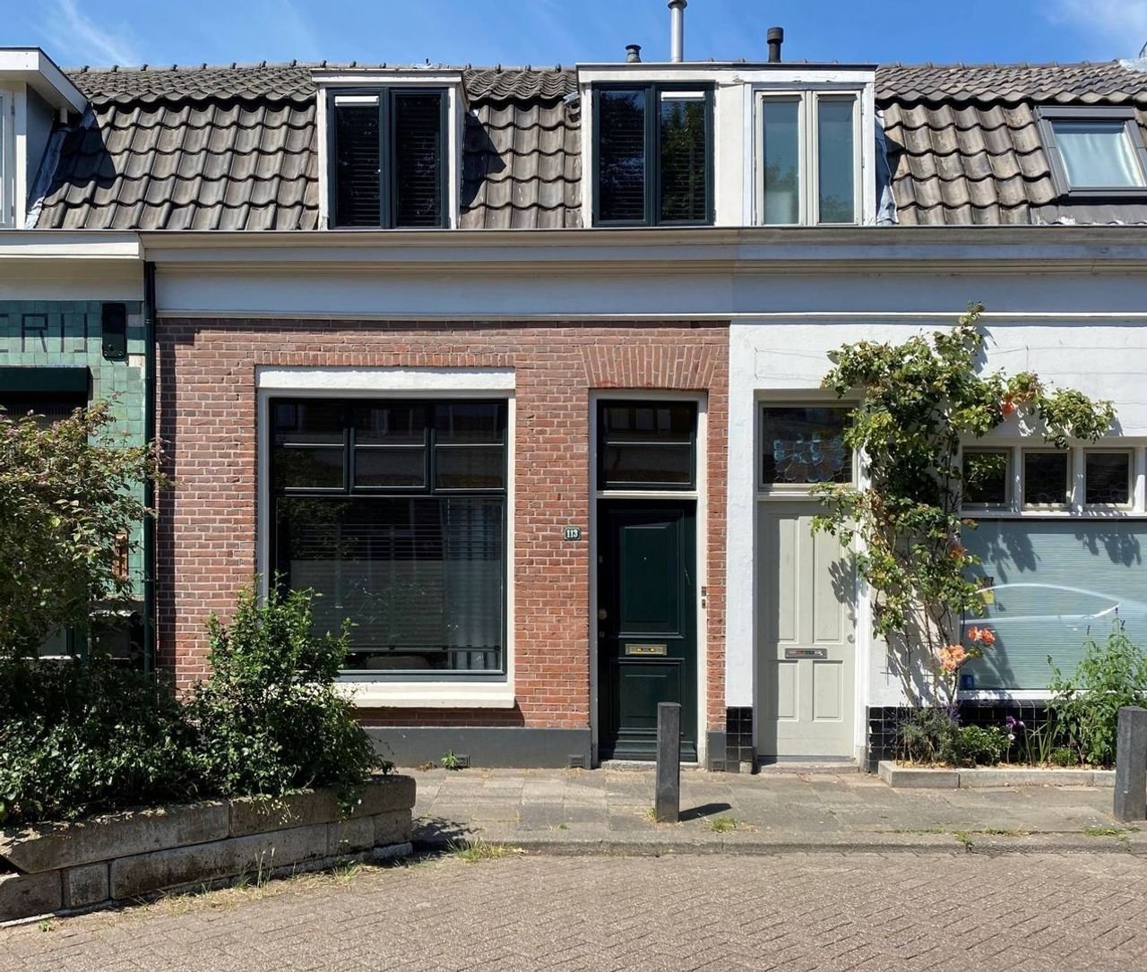 Wonen in Oudwijk: Huis met dakterras - Afbeelding 1