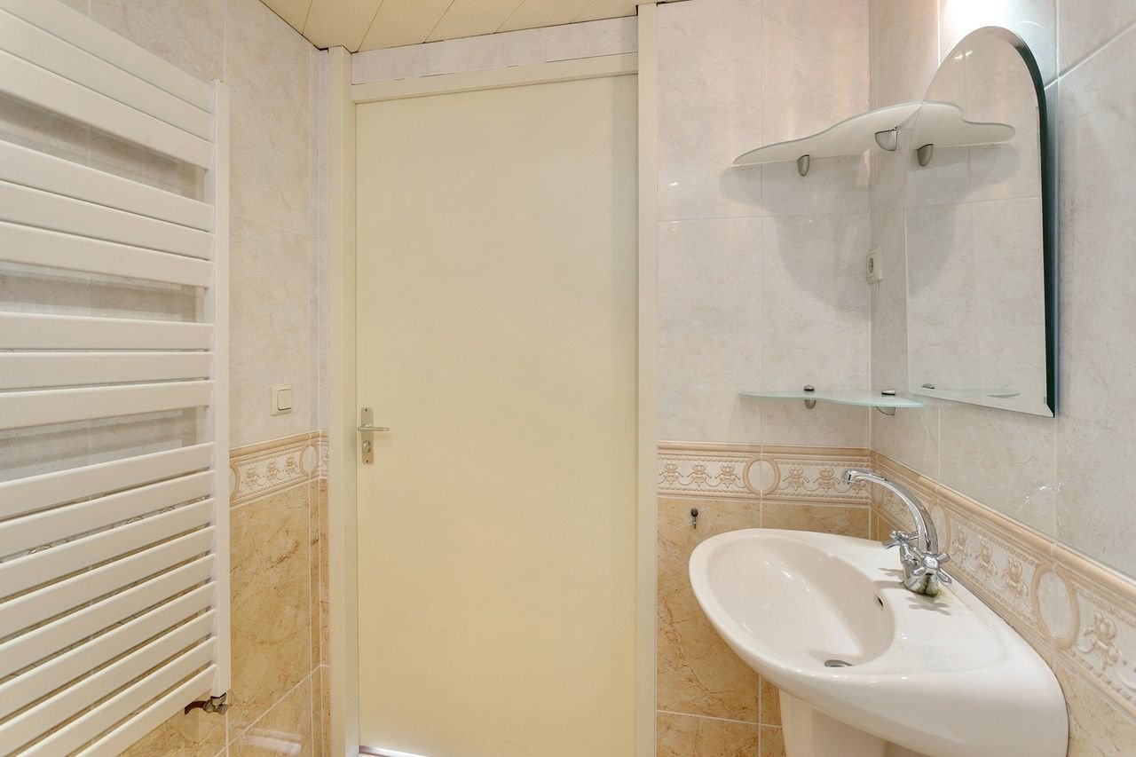 Roosendaal City Centre: Apartment with Large Roof Terrace - Image 13