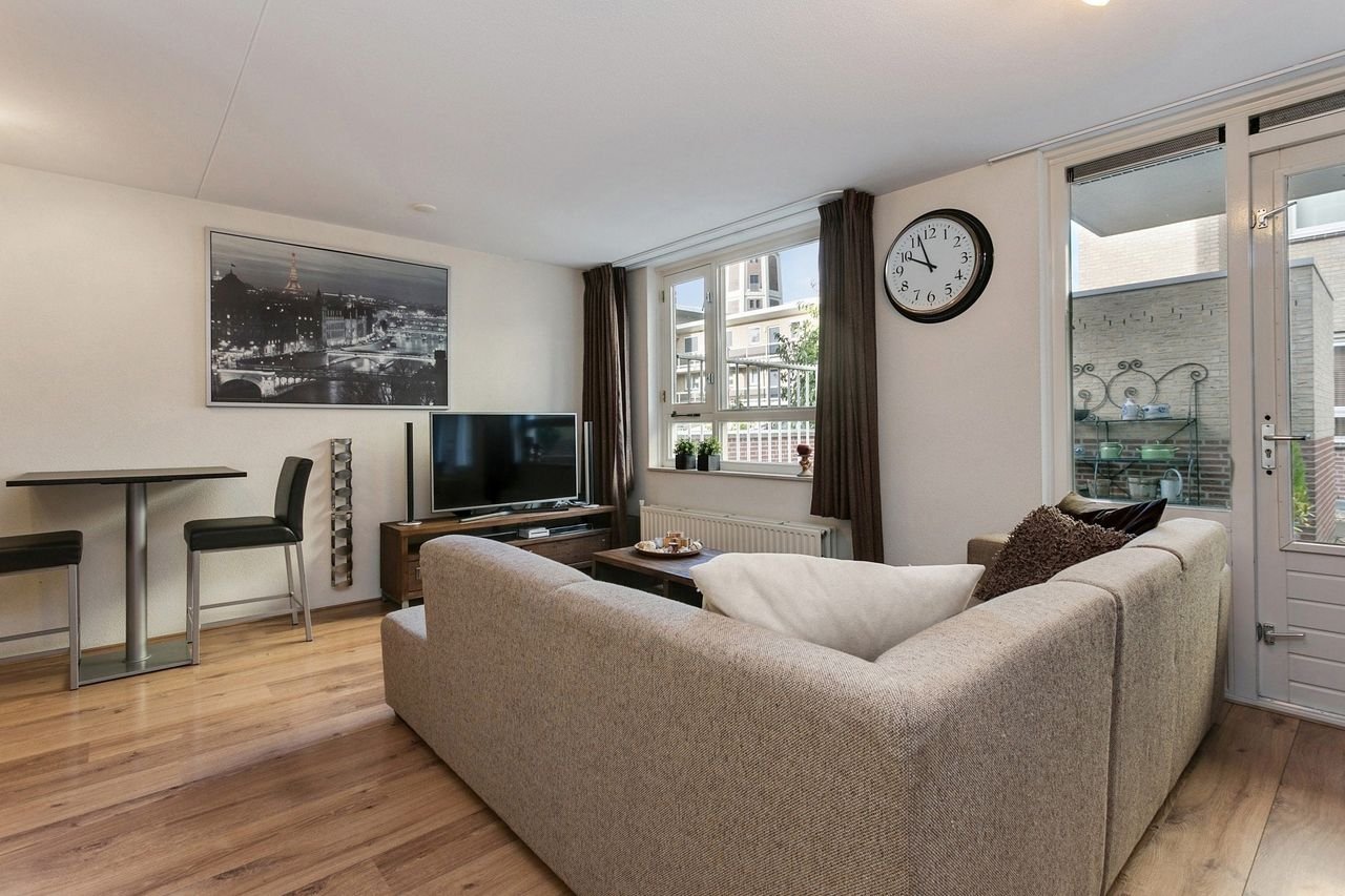 Roosendaal City Centre: Apartment with Large Roof Terrace - Image 3