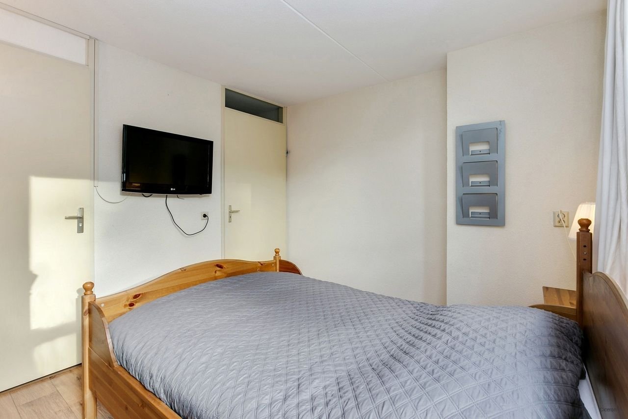 Roosendaal City Centre: Apartment with Large Roof Terrace - Image 11