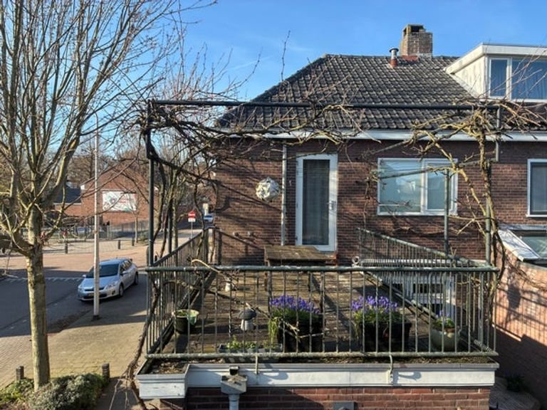 Bright 1930s Corner House in Armhoef - Image 46