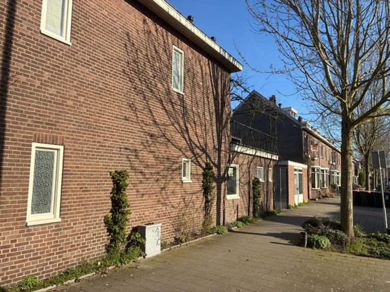 Bright 1930s Corner House in Armhoef - Image 2