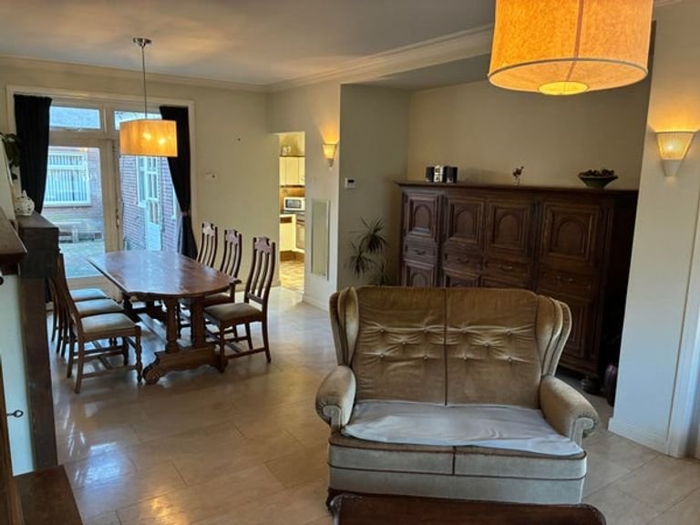 Bright 1930s Corner House in Armhoef - Image 9