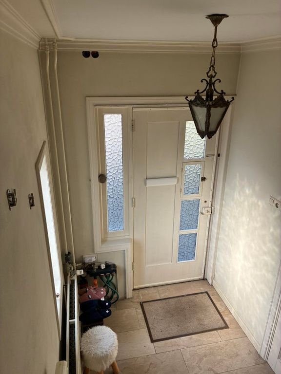 Bright 1930s Corner House in Armhoef - Image 5