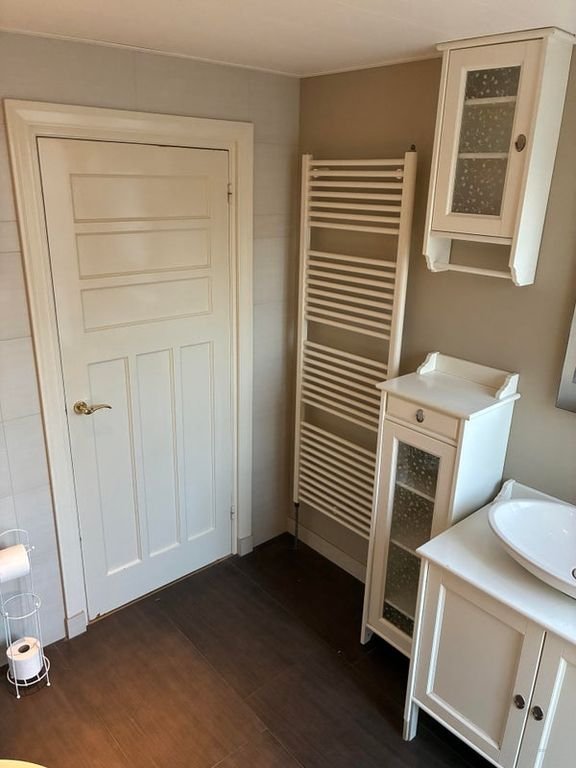 Bright 1930s Corner House in Armhoef - Image 35