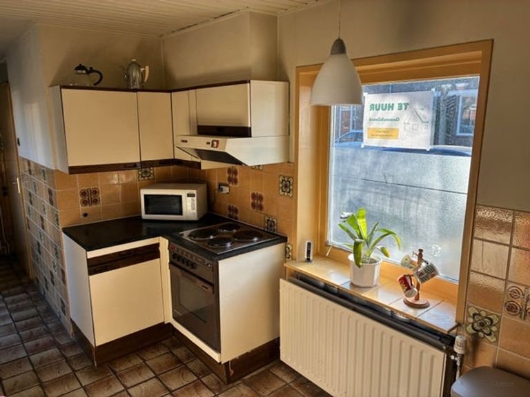 Bright 1930s Corner House in Armhoef - Image 14