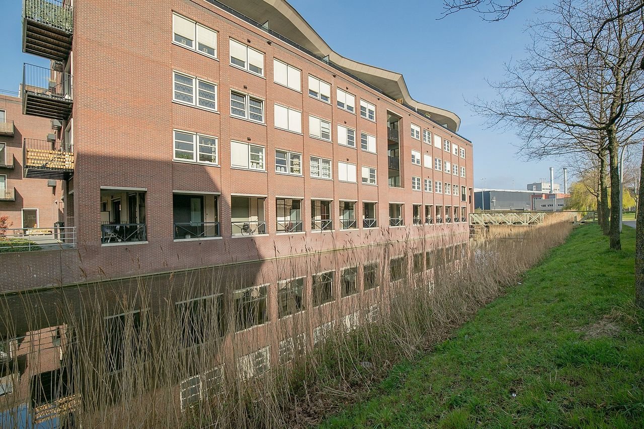 Appartement met eigen parkeerplek in Hanzeland - Afbeelding 24