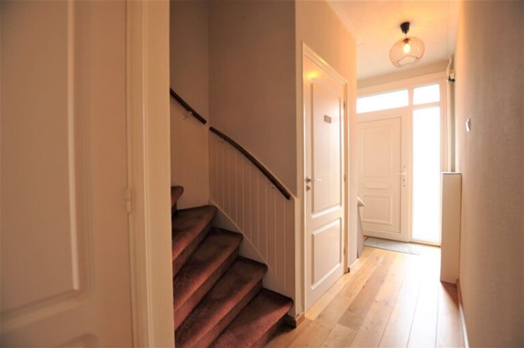 Quiet living with south-facing garden in Vlokhoven - Image 3