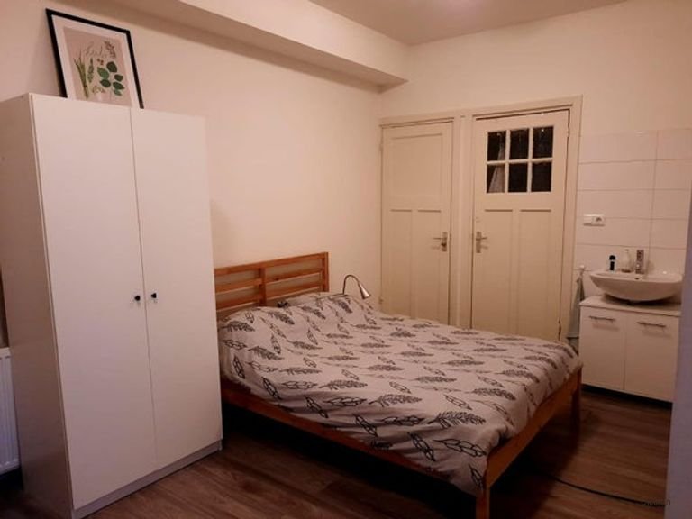 Luxury studio with A-label in the city center - Image 7