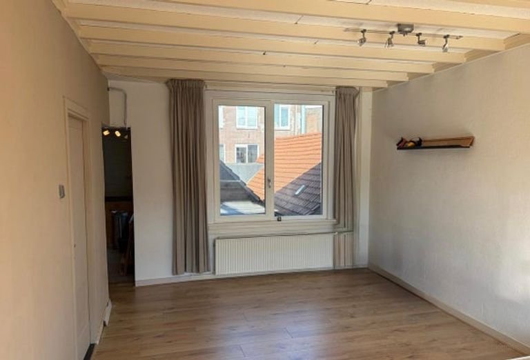 Lovely studio near the station - Image 9