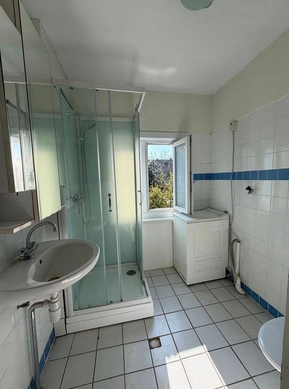 Lovely studio near the station - Image 10