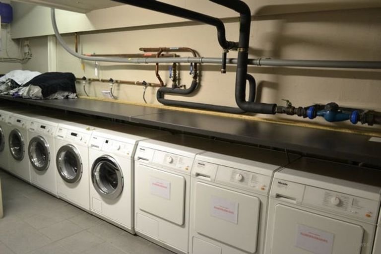 Smartly laid-out studio with mezzanine near the Grote Markt - Image 9