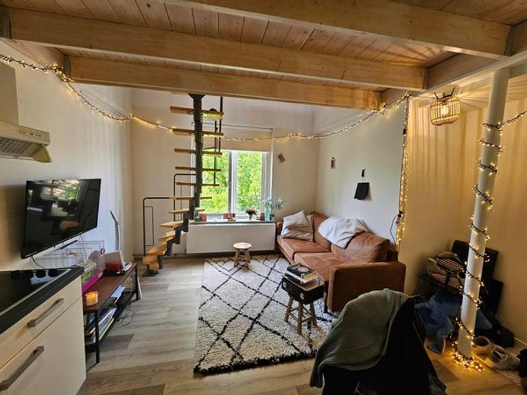 Energiezuinige studio met vide bij de Grote Markt - Afbeelding 2