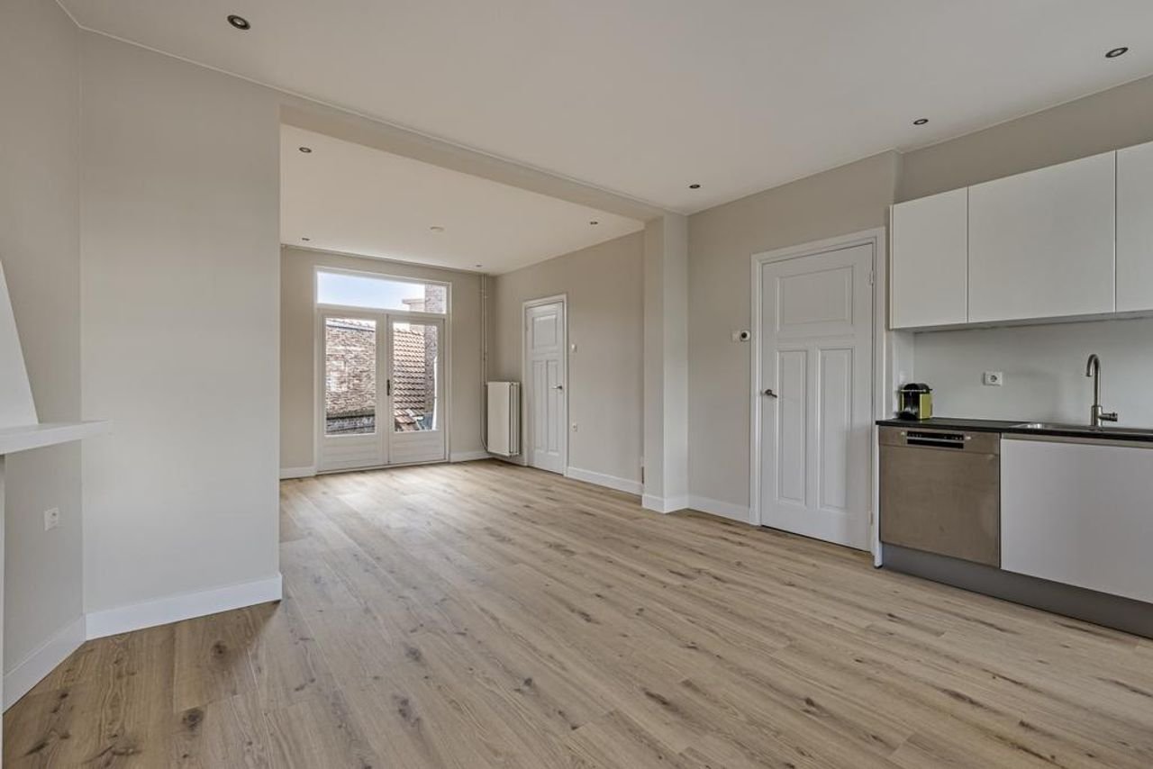 1930s apartment with energy label A near the station - Image 6