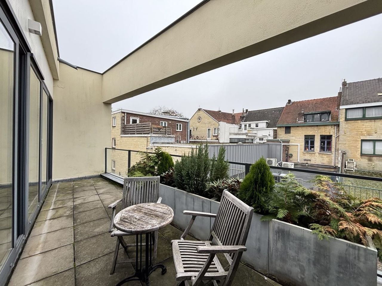 Luxury loft with private elevator and garage in Valkenburg - Image 16