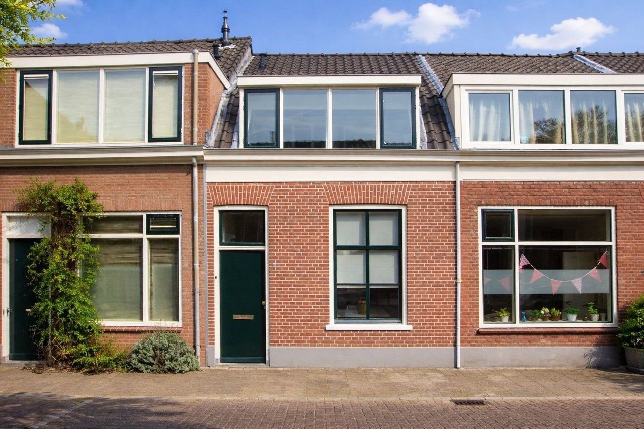 Gerenoveerd herenhuis met tuin in Oudwijk - Afbeelding 1