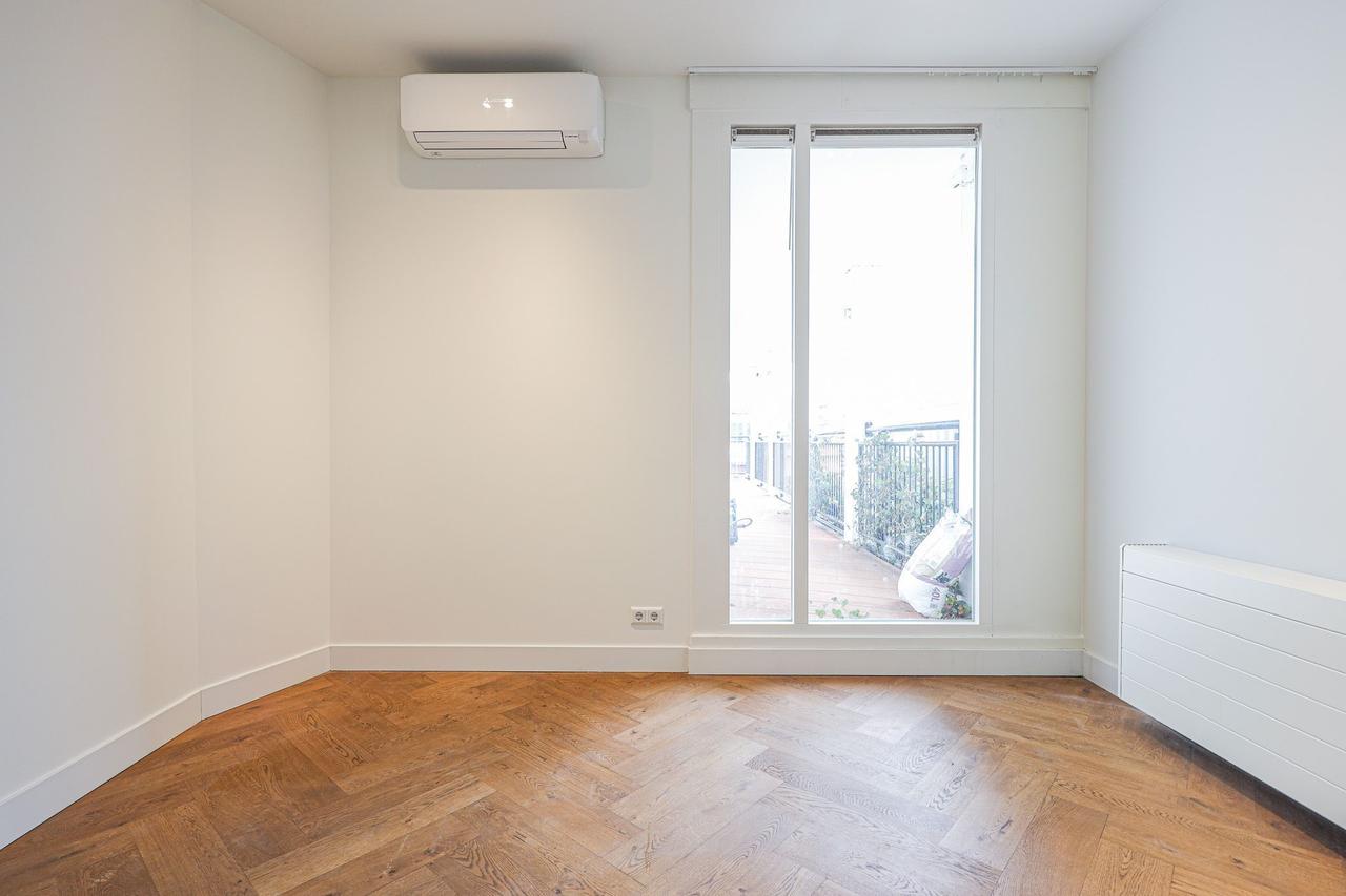 Licht 3-kamer appartement met balkon bij de Dam - Afbeelding 12