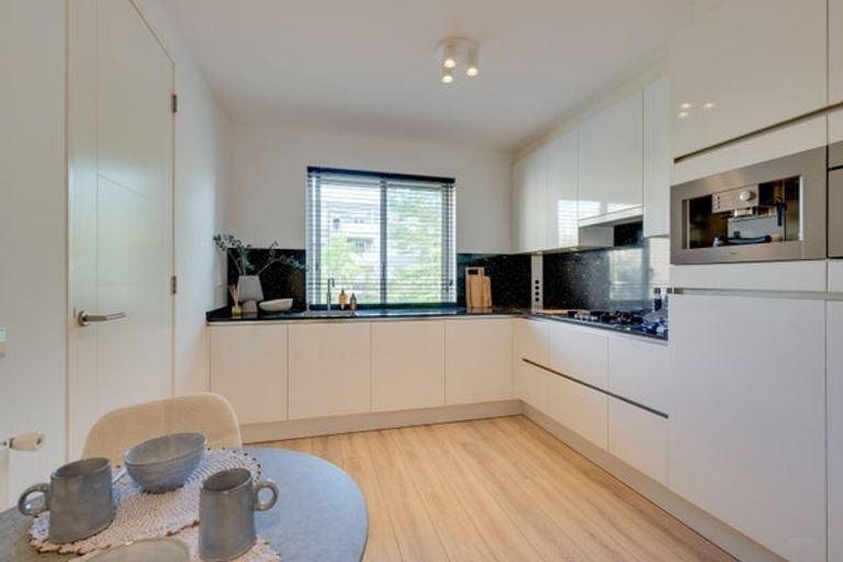 Licht appartement (100m²) met balkon op Zuid - Afbeelding 5