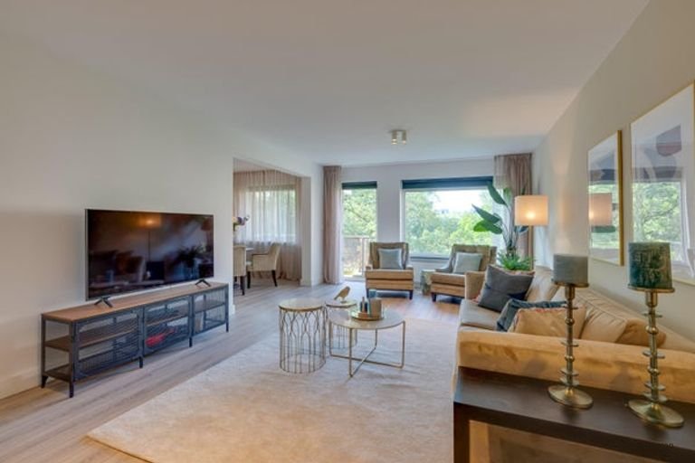 Licht appartement (100m²) met balkon op Zuid - Afbeelding 2