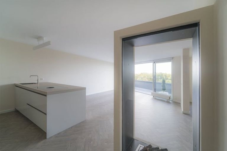 Appartement met uitzicht en parkeerplaats - Afbeelding 8