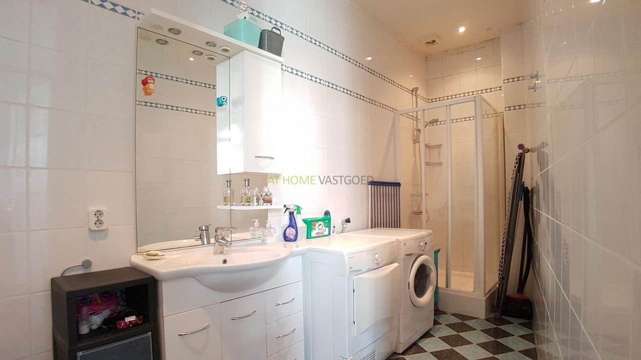 Gemeubileerd appartement met balkon in Nieuwe Westen - Afbeelding 9