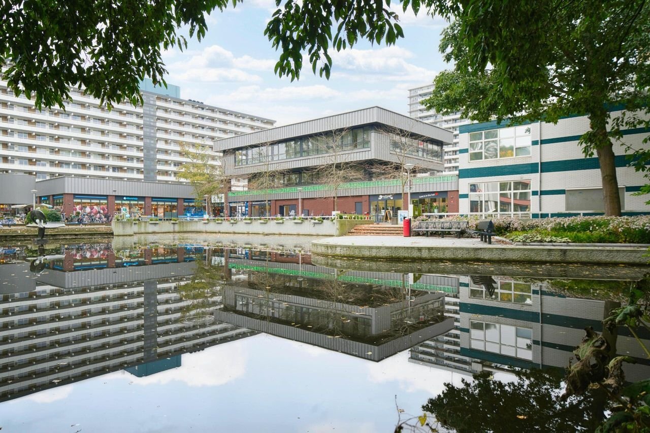 Living above Groenhof with a roof terrace - Image 19