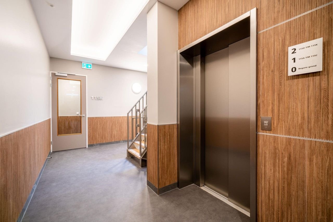 Living above Groenhof with a roof terrace - Image 4