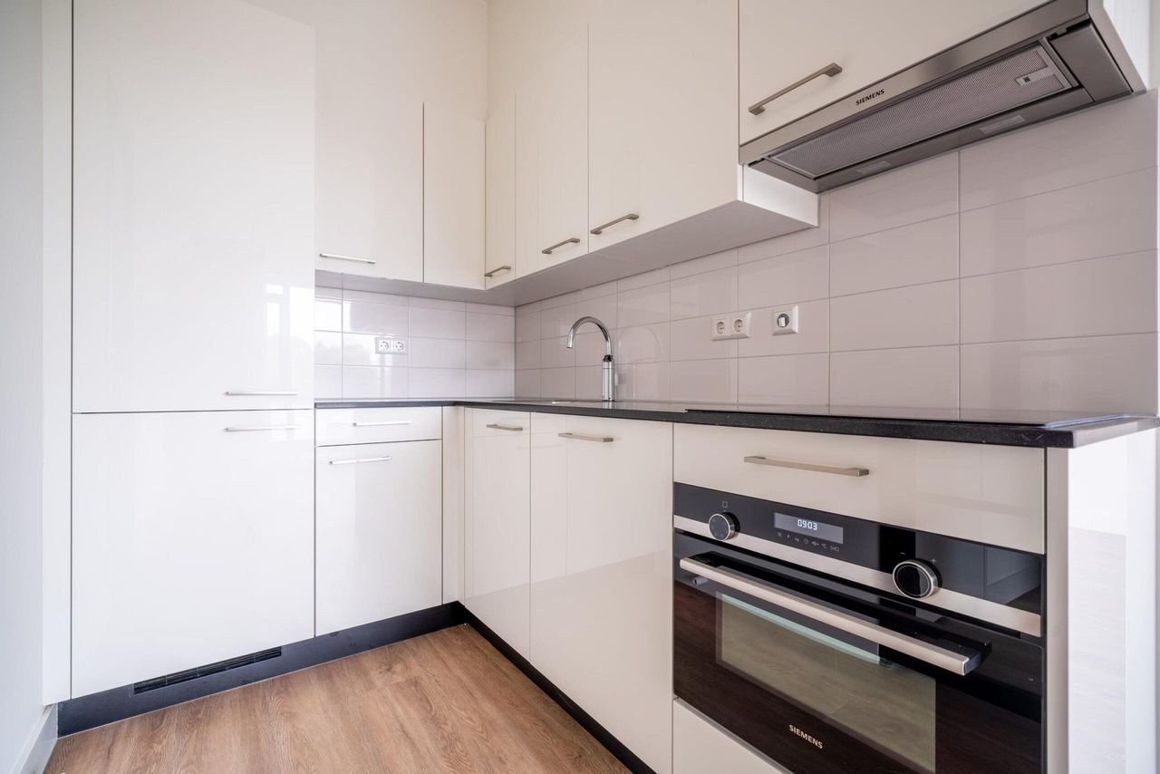 Living above Groenhof with a roof terrace - Image 8