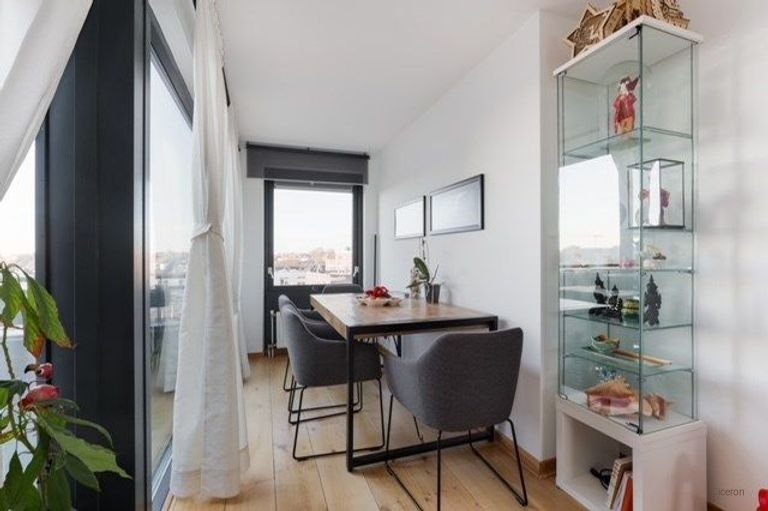 Apartment with balcony in Haarlem - Image 5