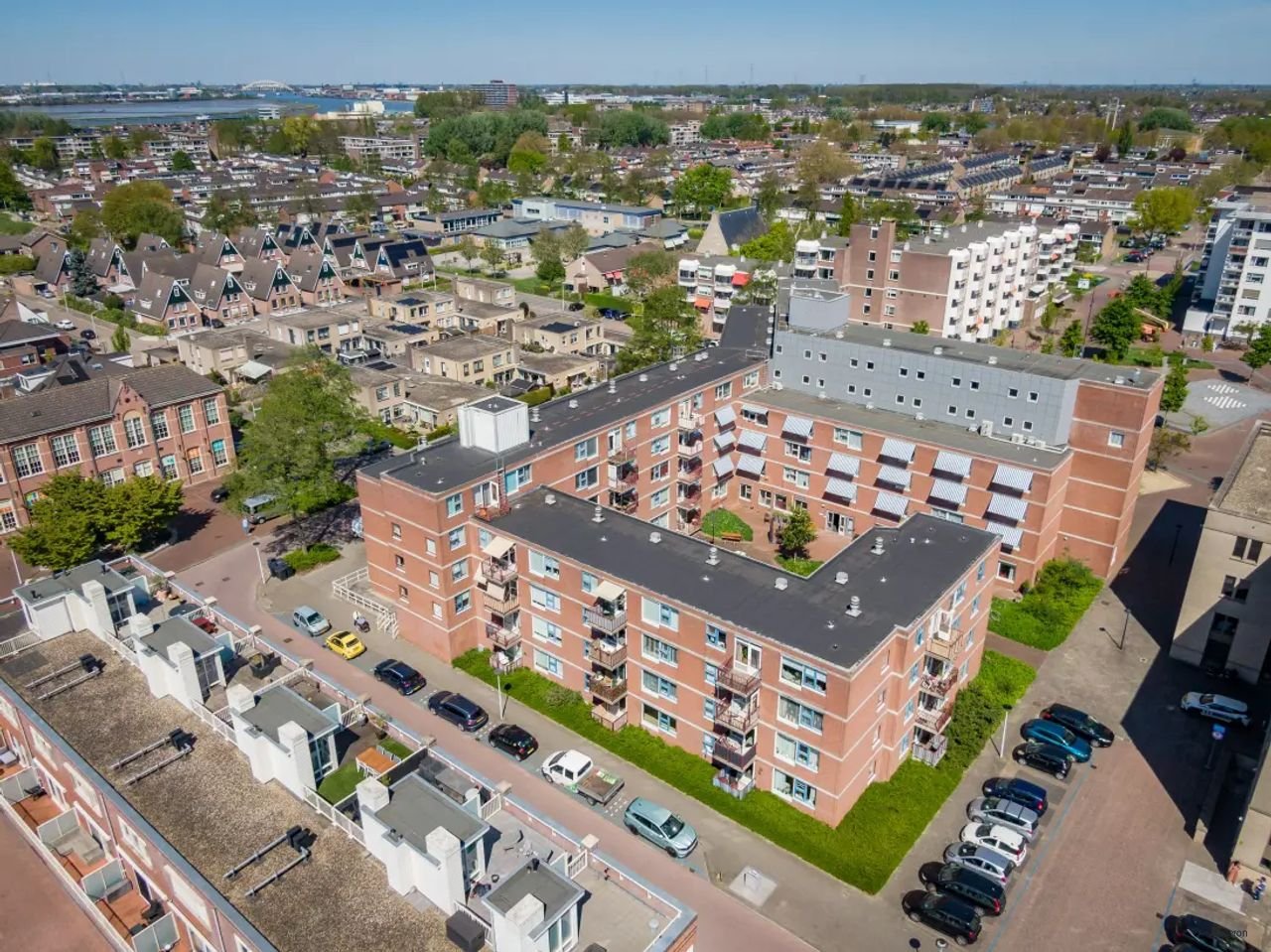 Accessible 55+ apartment with balcony in Papendrecht - Image 4