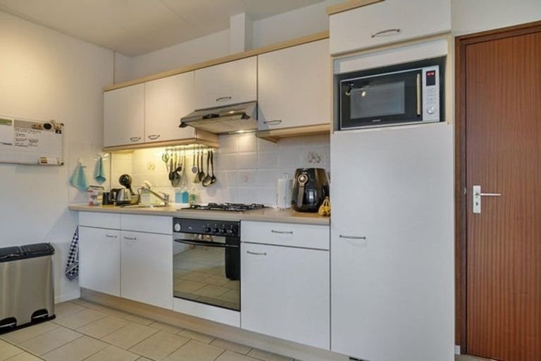 Apartment with roof terrace in Banholt - Image 2