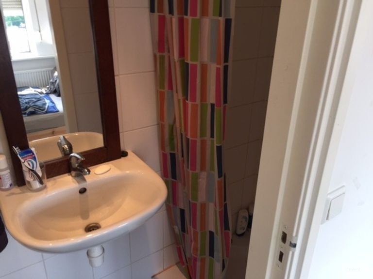 25m² Studio with private roof terrace in Tilburg - Image 6