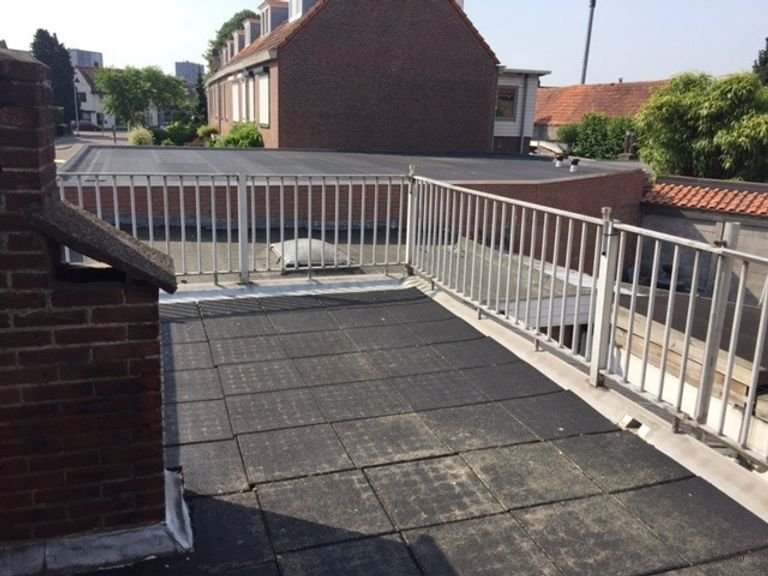 25m² Studio with private roof terrace in Tilburg - Image 7