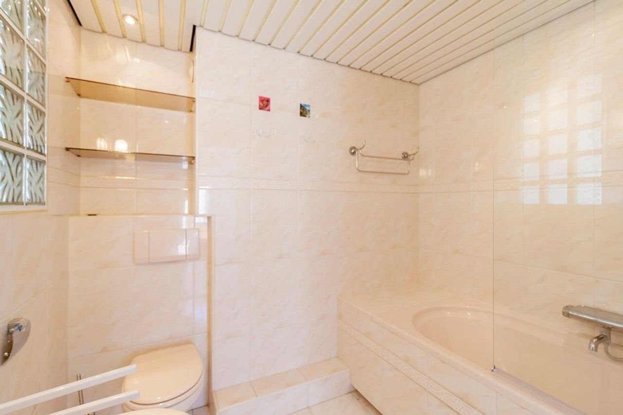 Hoekwoning van 185 m² met tuin en garage in Randwijck - Afbeelding 19