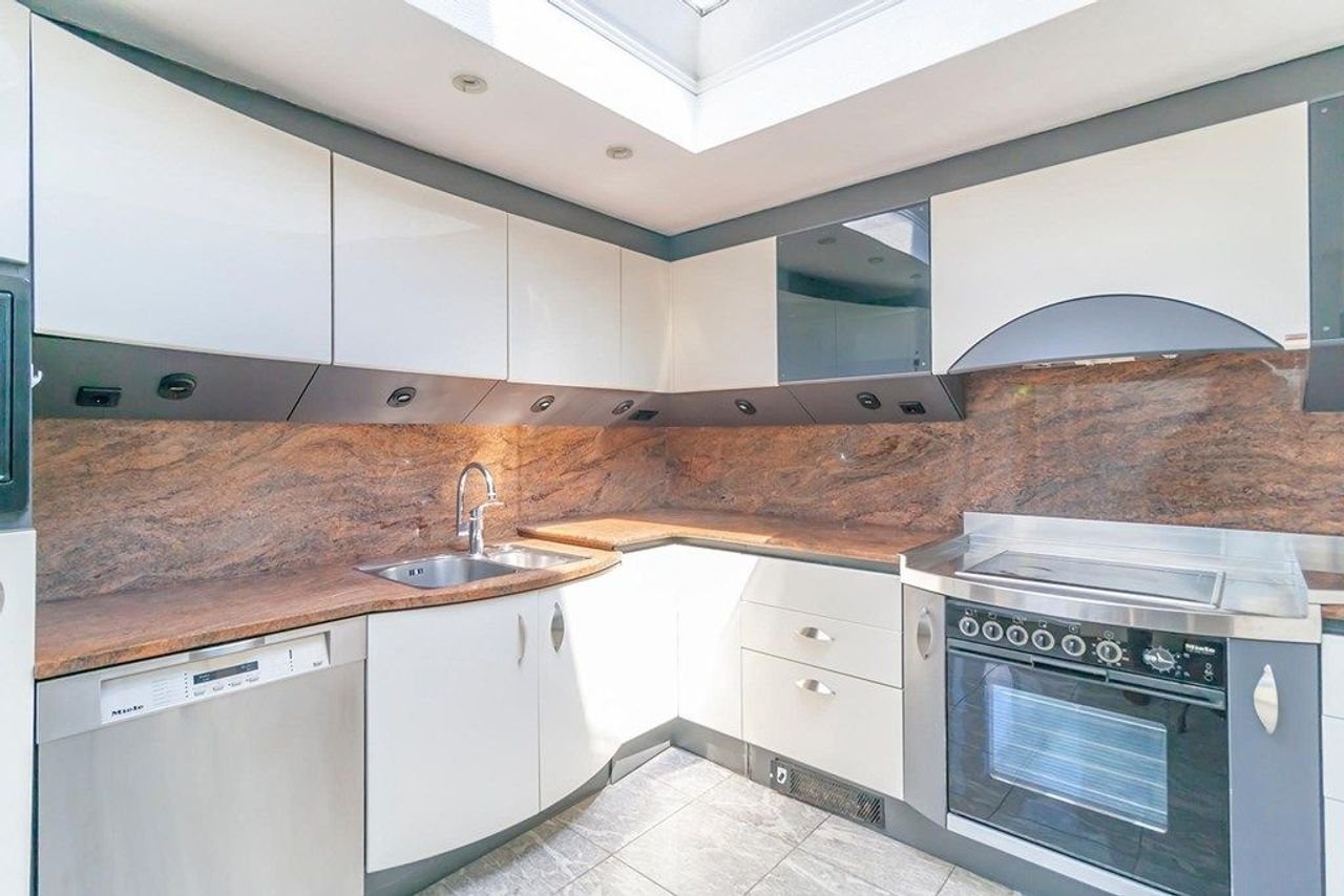 Hoekwoning van 185 m² met tuin en garage in Randwijck - Afbeelding 6