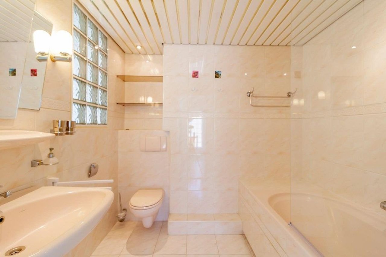 Hoekwoning van 185 m² met tuin en garage in Randwijck - Afbeelding 17