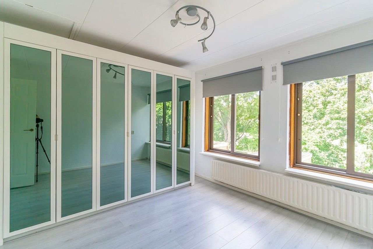 Hoekwoning van 185 m² met tuin en garage in Randwijck - Afbeelding 13