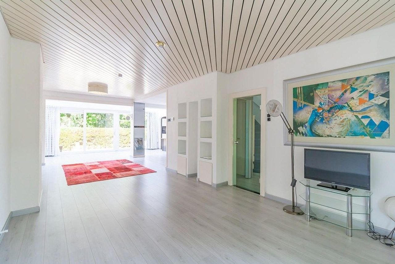 Hoekwoning van 185 m² met tuin en garage in Randwijck - Afbeelding 2