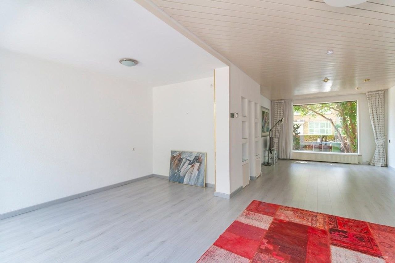 Hoekwoning van 185 m² met tuin en garage in Randwijck - Afbeelding 4