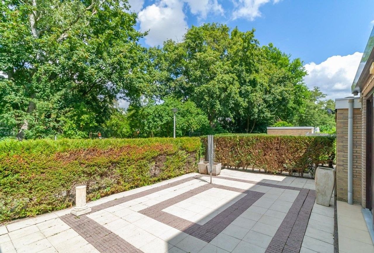 Hoekwoning van 185 m² met tuin en garage in Randwijck - Afbeelding 8