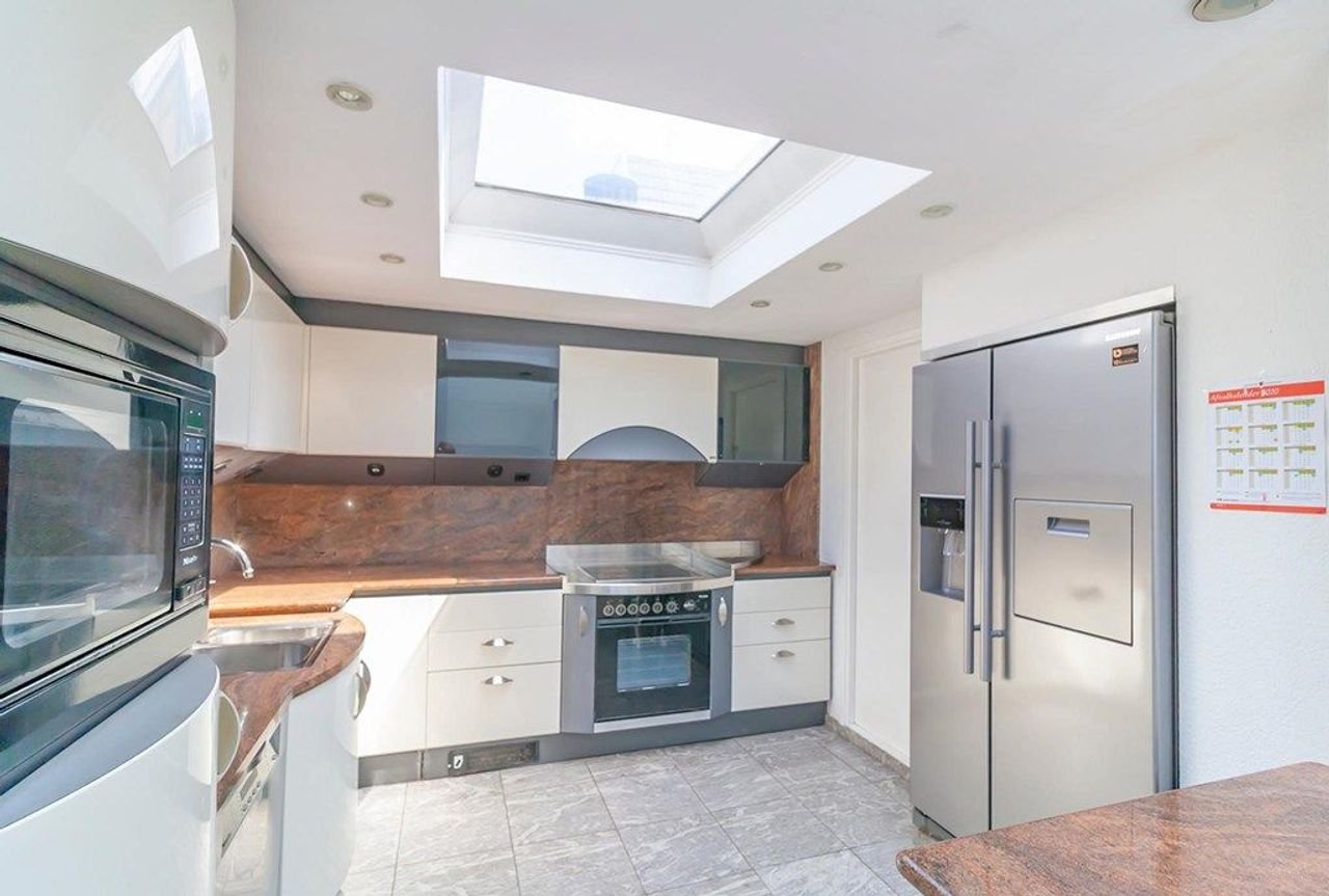 Hoekwoning van 185 m² met tuin en garage in Randwijck - Afbeelding 5