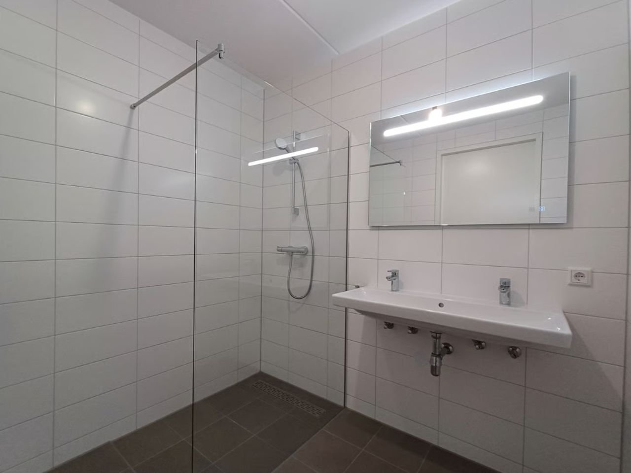 Brand new 2-bedroom apartment with terrace in Veldhoven - Image 4