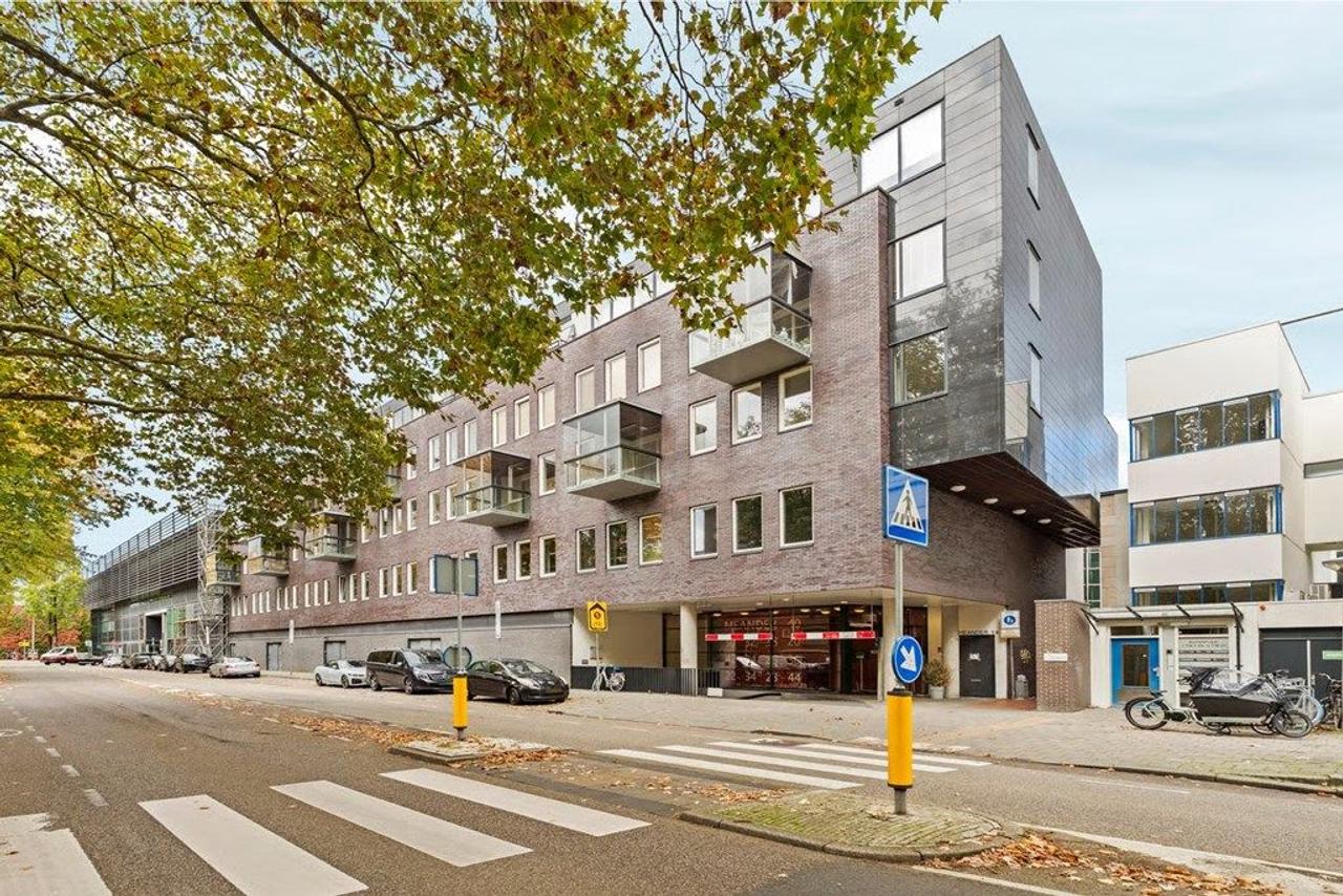 150 m² wonen in Stadshart Amstelveen - Afbeelding 1
