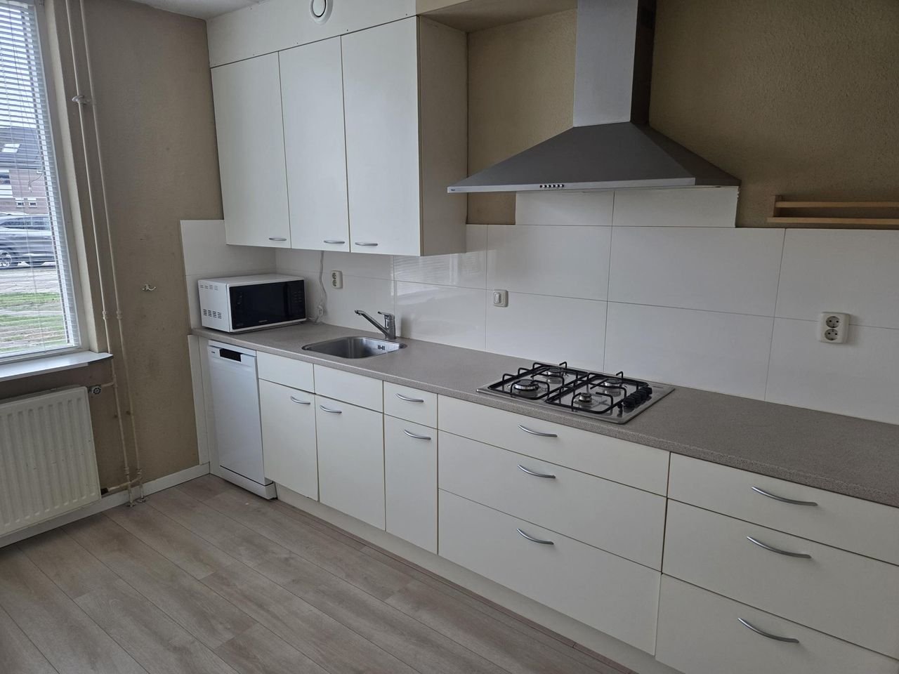 Geschakelde woning van 116 m² met grote tuin - Afbeelding 6