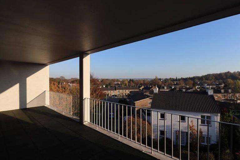 Gerenoveerd appartement aan het Jekerdal met 27m2 terras - Afbeelding 11
