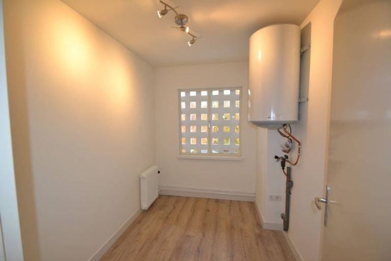 Gerenoveerd appartement aan het Jekerdal met 27m2 terras - Afbeelding 9