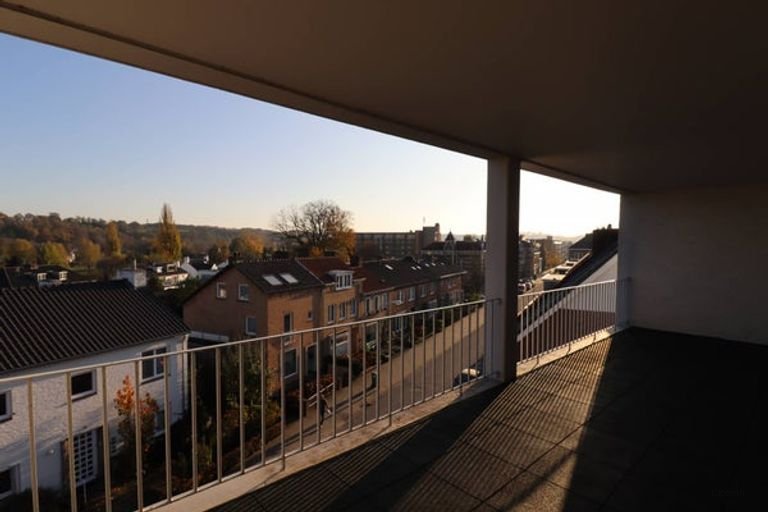 Gerenoveerd appartement aan het Jekerdal met 27m2 terras - Afbeelding 10