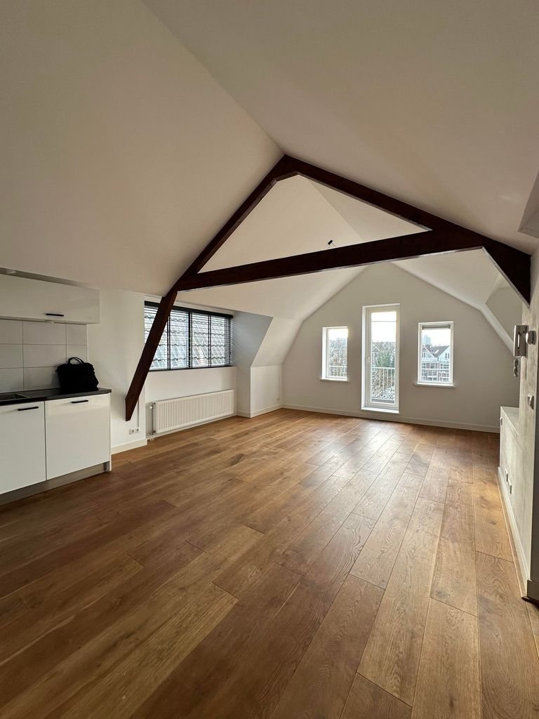 Bovenwoning van 65 m² met balkon in het Nieuwe Westen - Afbeelding 2