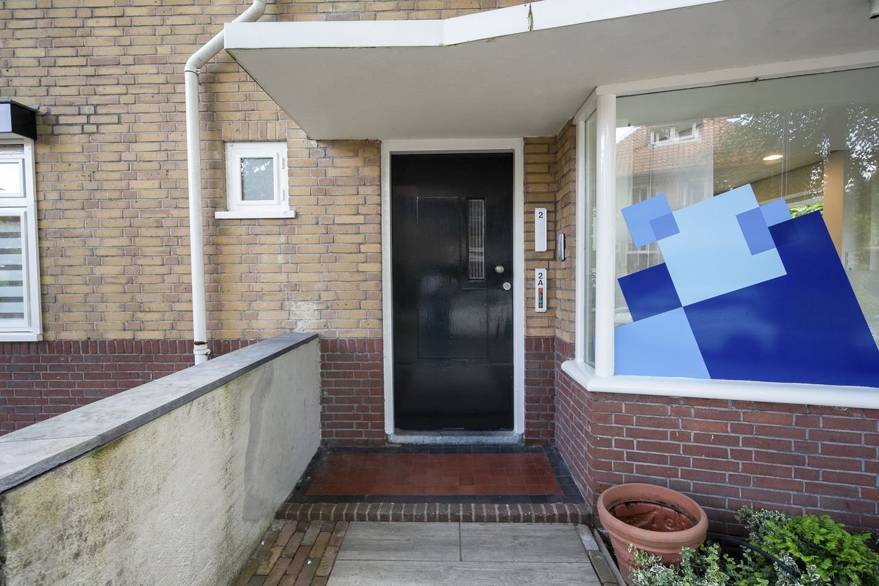 Bright 2-bedroom apartment in Oostdorp - Image 3