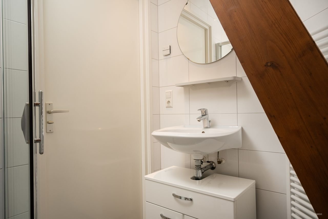 Bright 2-bedroom apartment in Oostdorp - Image 21